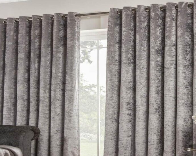 Some beneficial characteristics of Velvet curtains